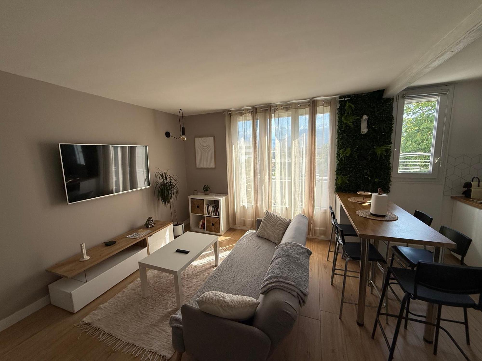 Superbe Duplex Avec Parking Gratuit Apartment Grenoble Ngoại thất bức ảnh